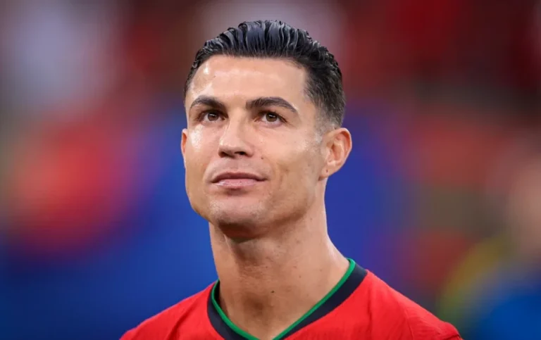 20 Million subscriber for Ronaldo in a Day